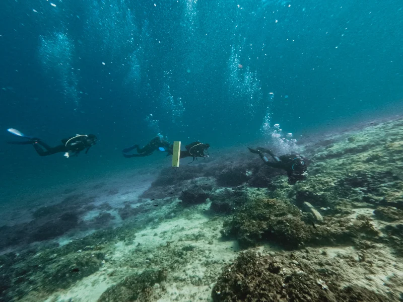 eua-glaros-visitors-group-04