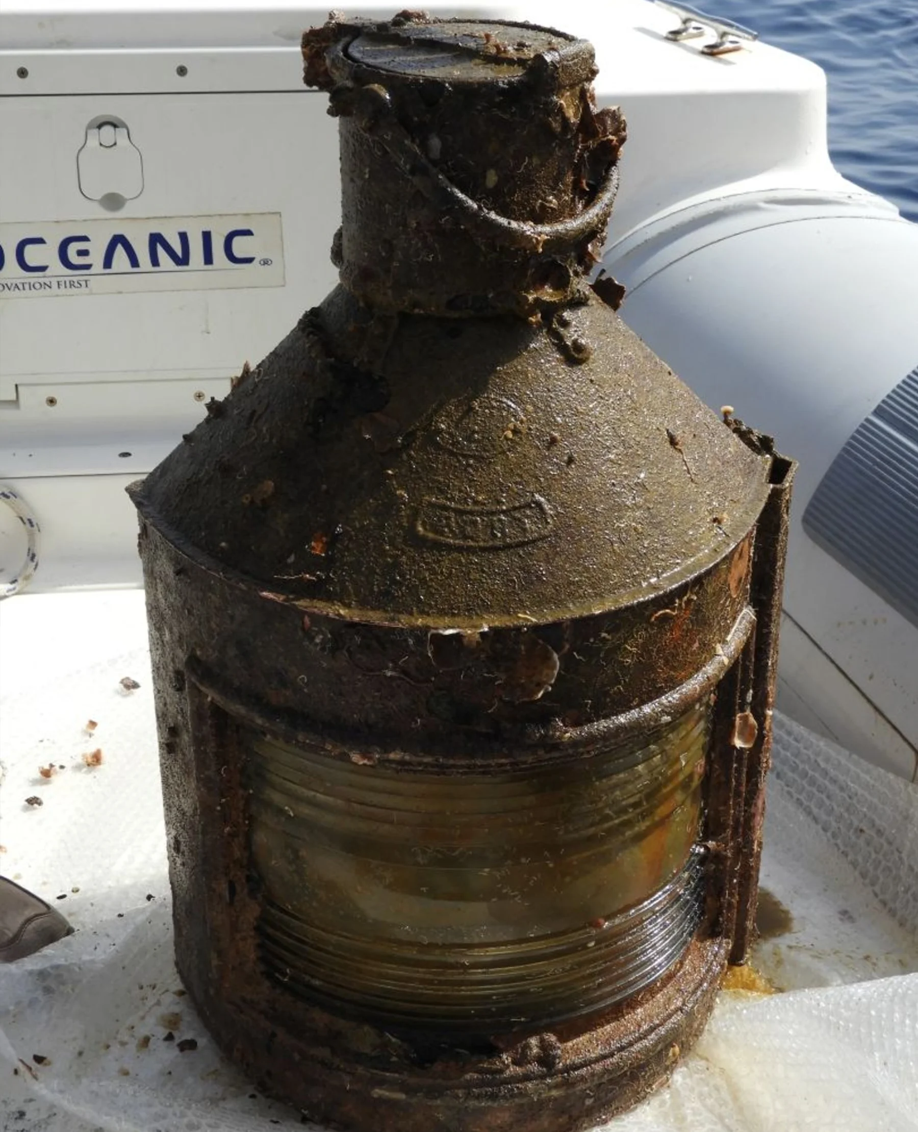 eua-hmhs-britannic-port-side-light